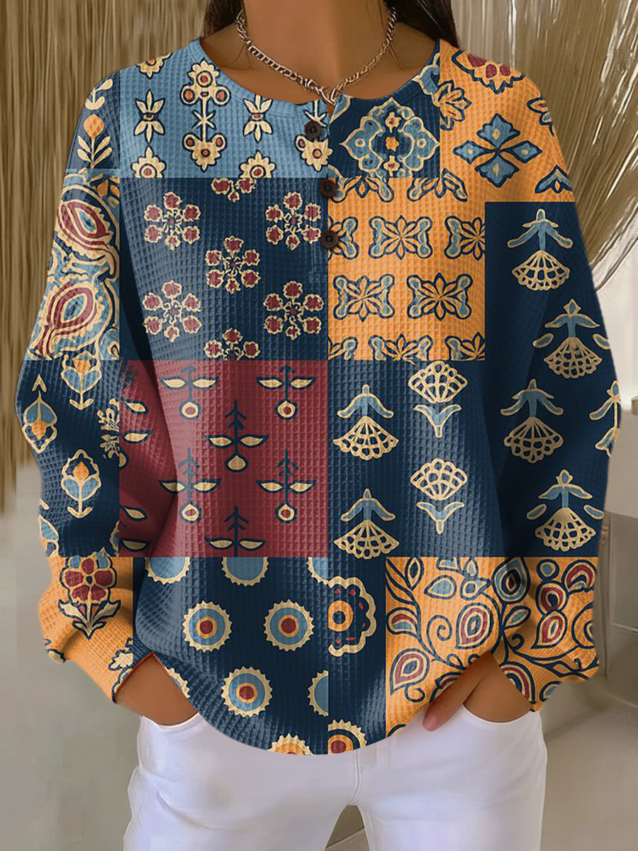 Anika | Tröja med Etniskt Rutigt Blomstertryck