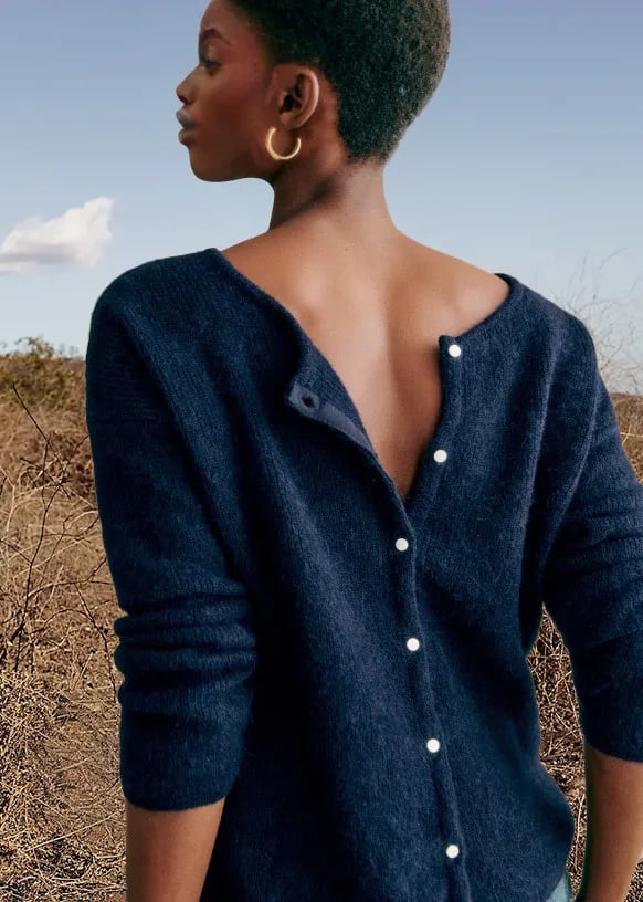 BRISLEY - KLASSISK MYSIG STICKAD KOFTA